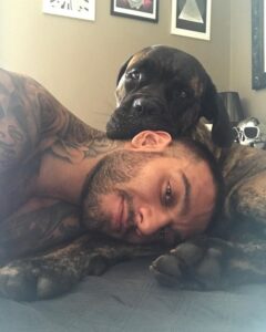 Lucas Lucco lamentou a perda da cachorra em postagem nas redes sociais — Foto: Instagram / Reprodução