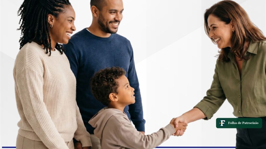 Família sendo atendida pela rede de assistência social em Patrocínio