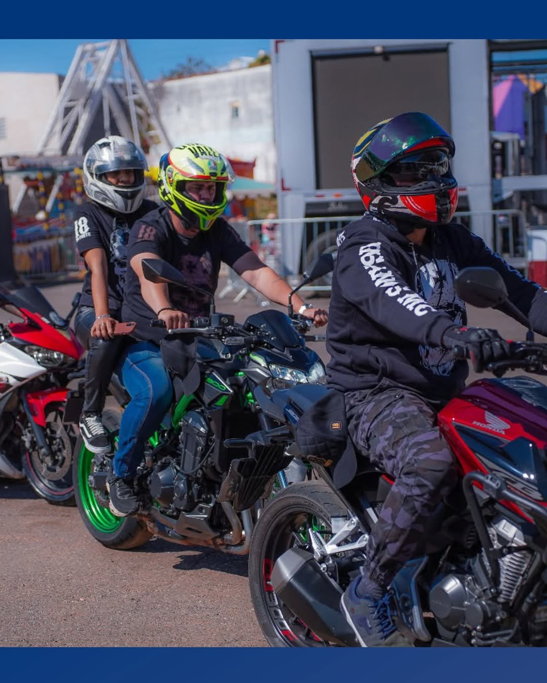 Motociclistas reunidos no balanço do Festival do Cerrado