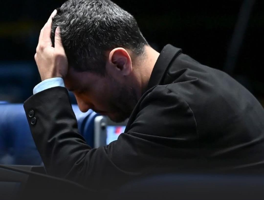 Senador Cleitinho Azevedo, agora fora da disputa ao governo de Minas Gerais