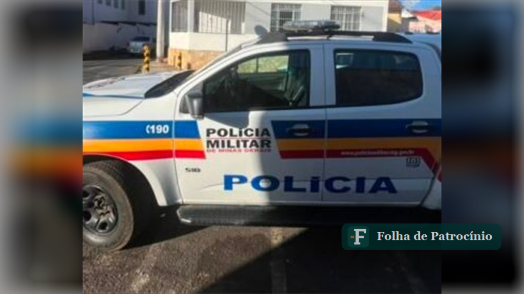 Busca em escritório de advocacia em Patrocínio: viatura da Polícia Militar de Minas Gerais em via urbana