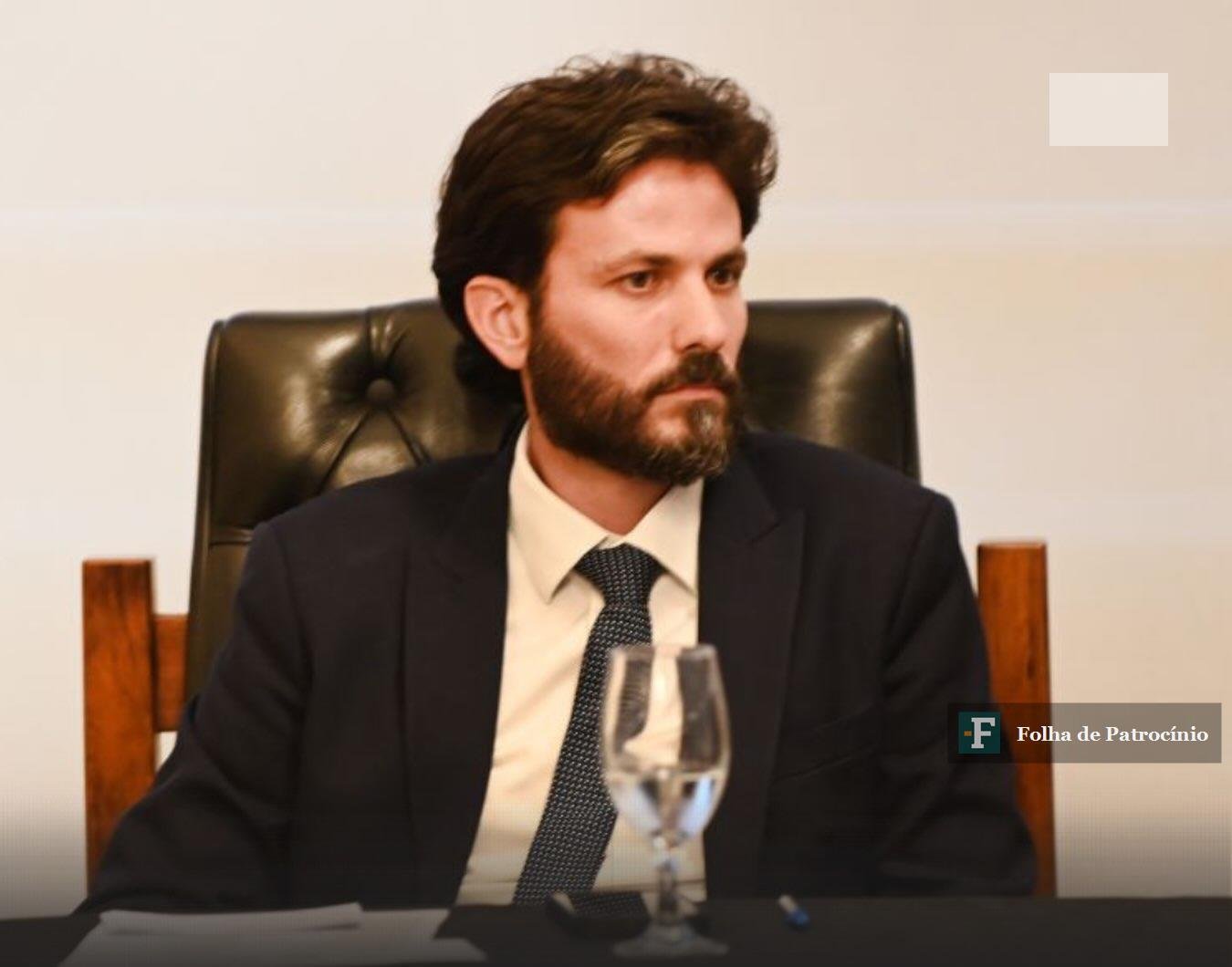 Marcelo Aro, pré-candidato do PP ao Senado, fala sobre as eleições 2026 em Minas durante entrevista