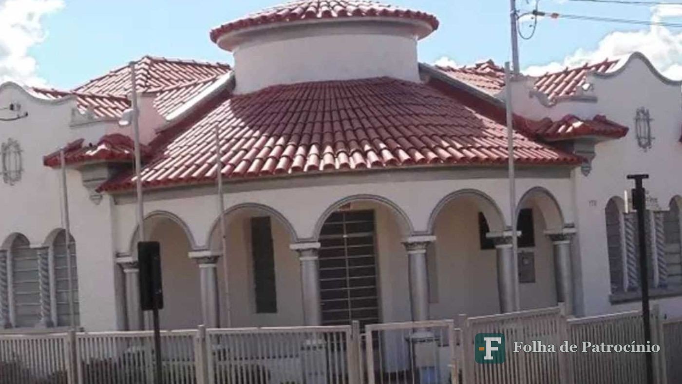 Prédio da Prefeitura de Coromandel, sede da administração que lançou o concurso