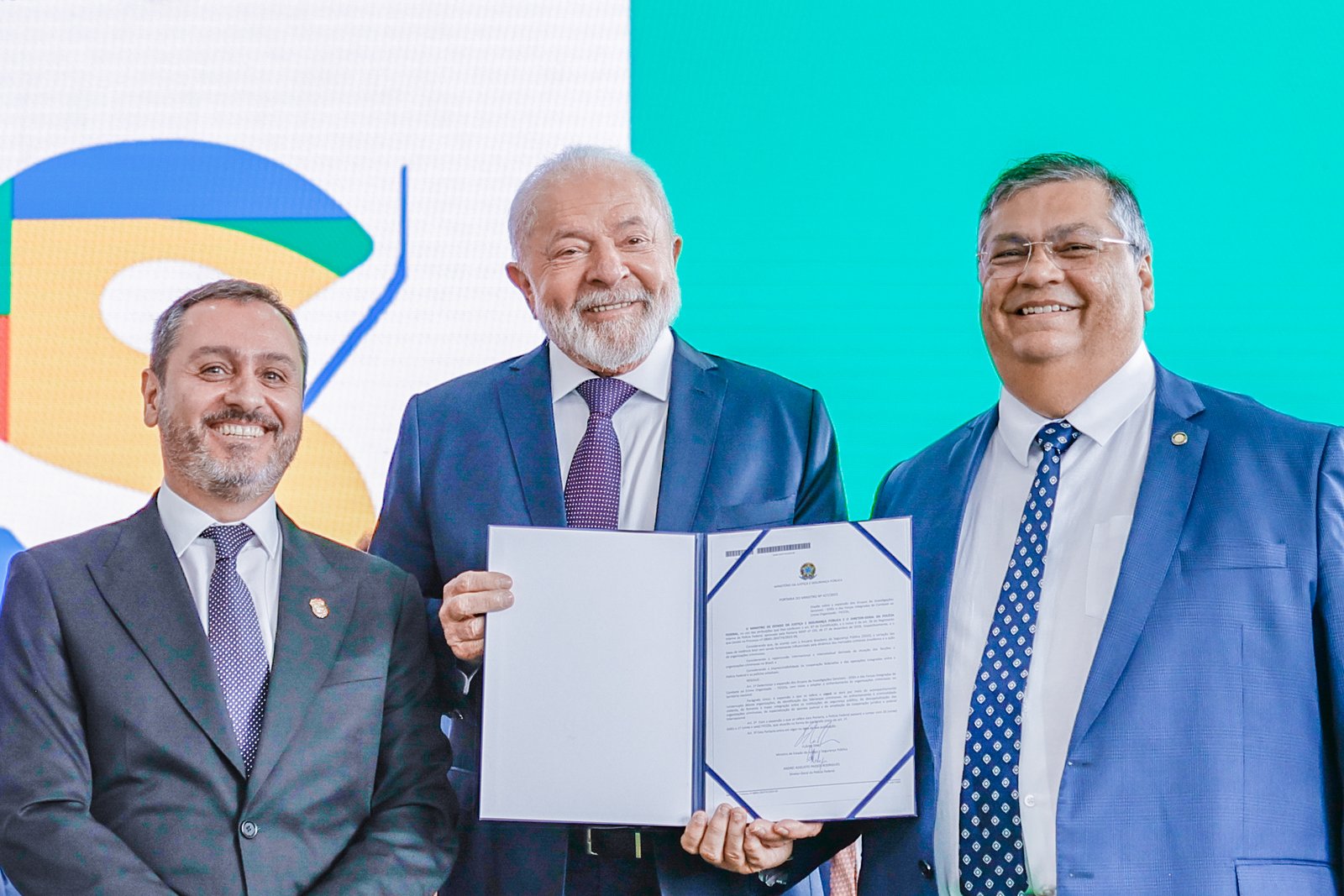 Diretor da PF Andrei Rodrigues durante cerimônia de posse ao lado do presidente Lula