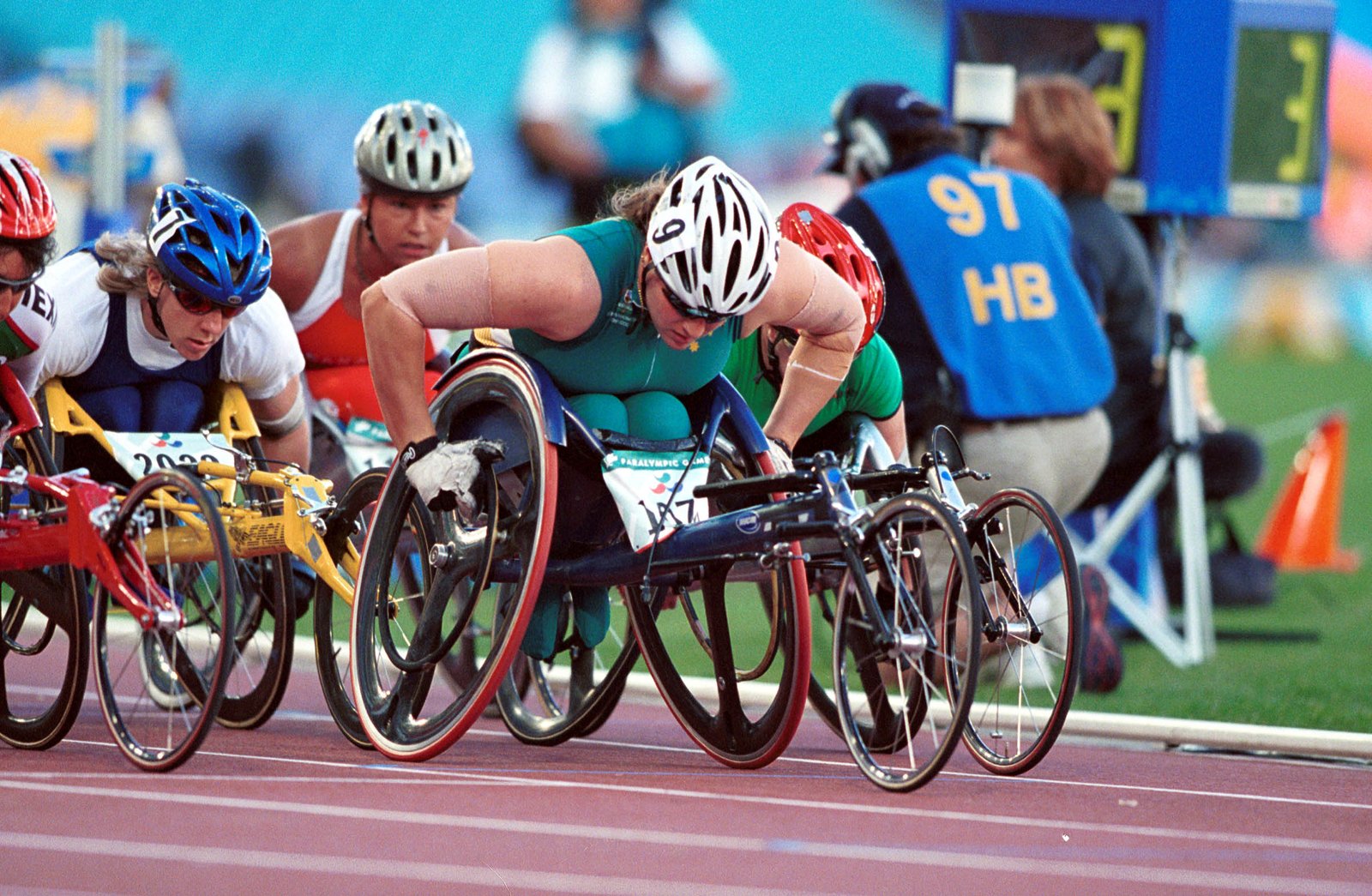 Atleta em prova de atletismo paralímpico, uma das modalidades do Festival Paralímpico em Patrocínio