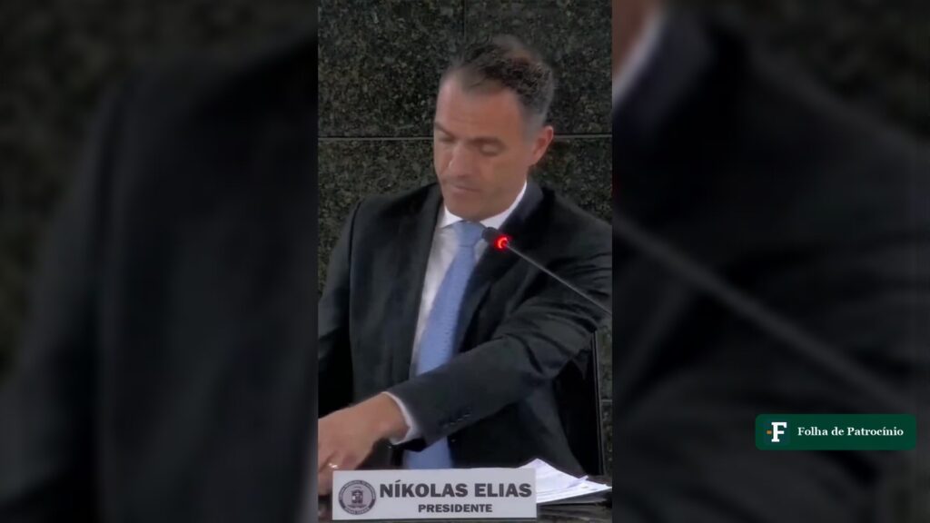 Sessao da Camara em que foi aprovado o convite a direcao da Santa Casa de Patrocinio