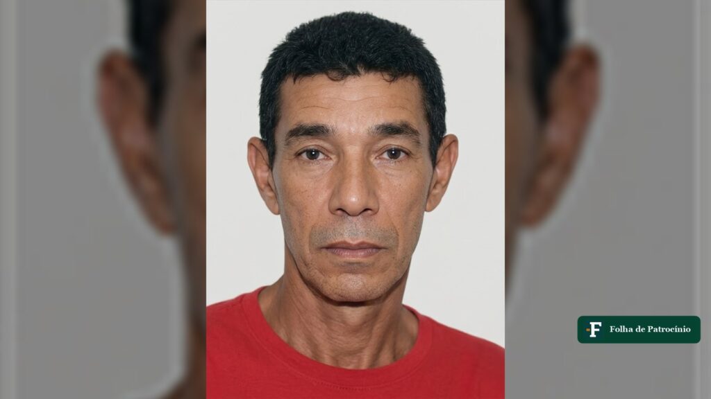Retrato de Jovane Gregório da Silva, homem de camiseta vermelha em foto de documento