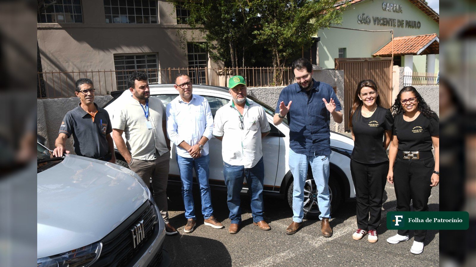 Fiat Strada e Fiat Argo 0 km entregues como veículos da Casa do Idoso Recanto São Vicente em Patrocínio