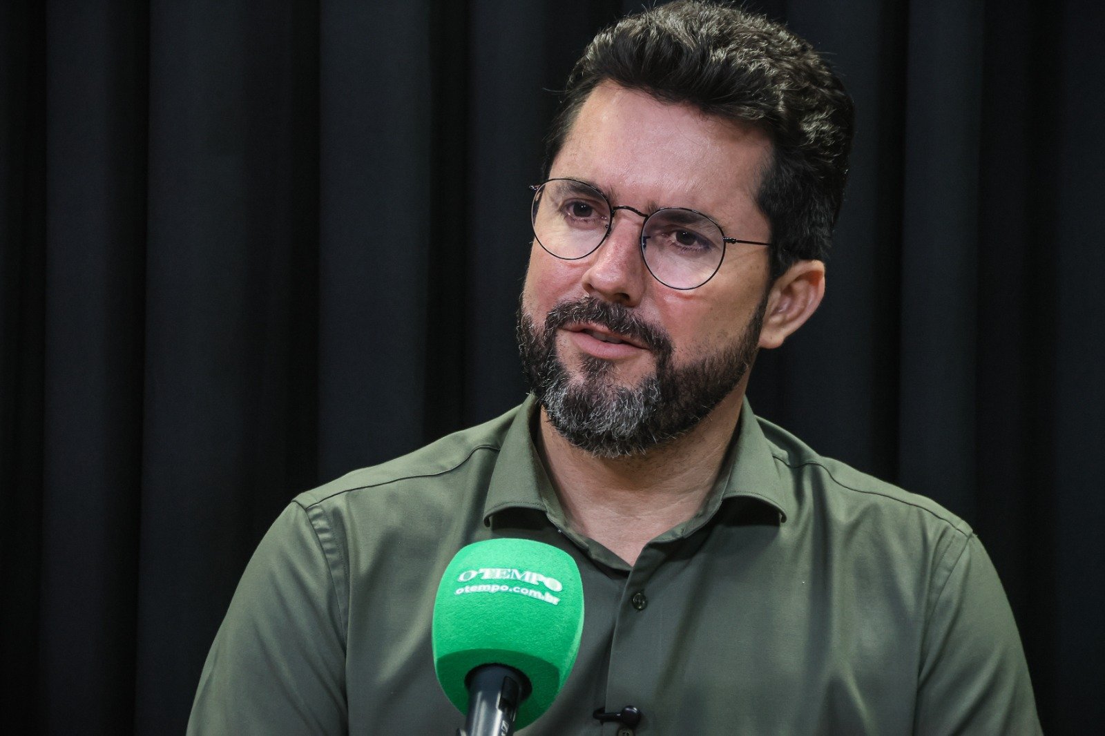 Falcão e Marcelo Aro têm campanhas separadas: coordenador da chapa de Cleitinho concede entrevista
