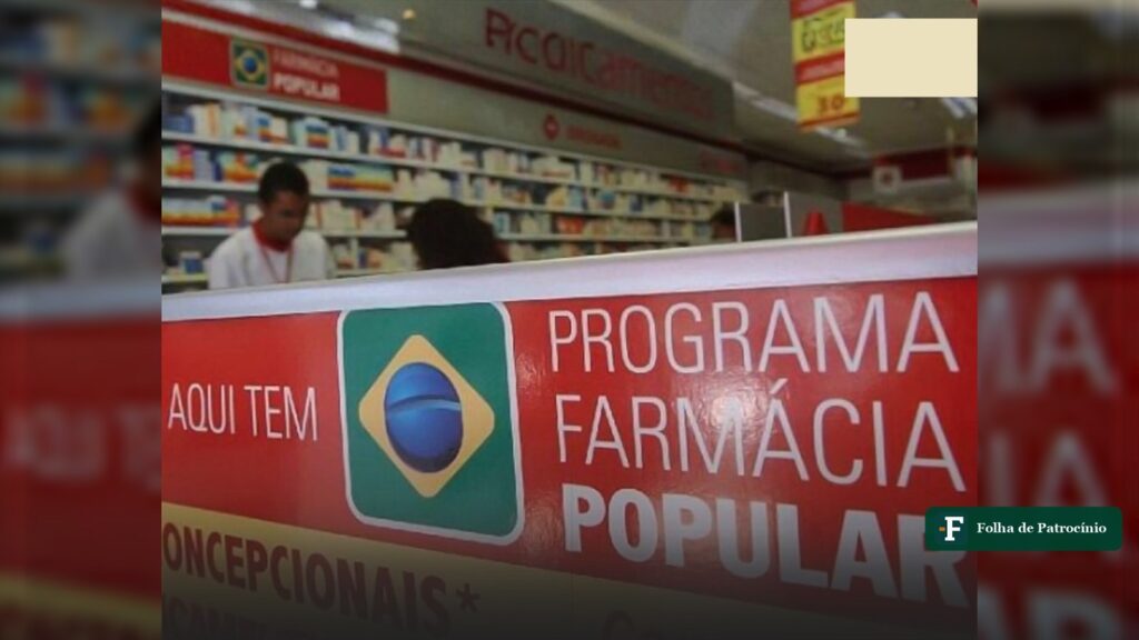 Balcão de atendimento de uma farmácia popular, programa citado no caso do motorista de Juiz de Fora registrado como morto