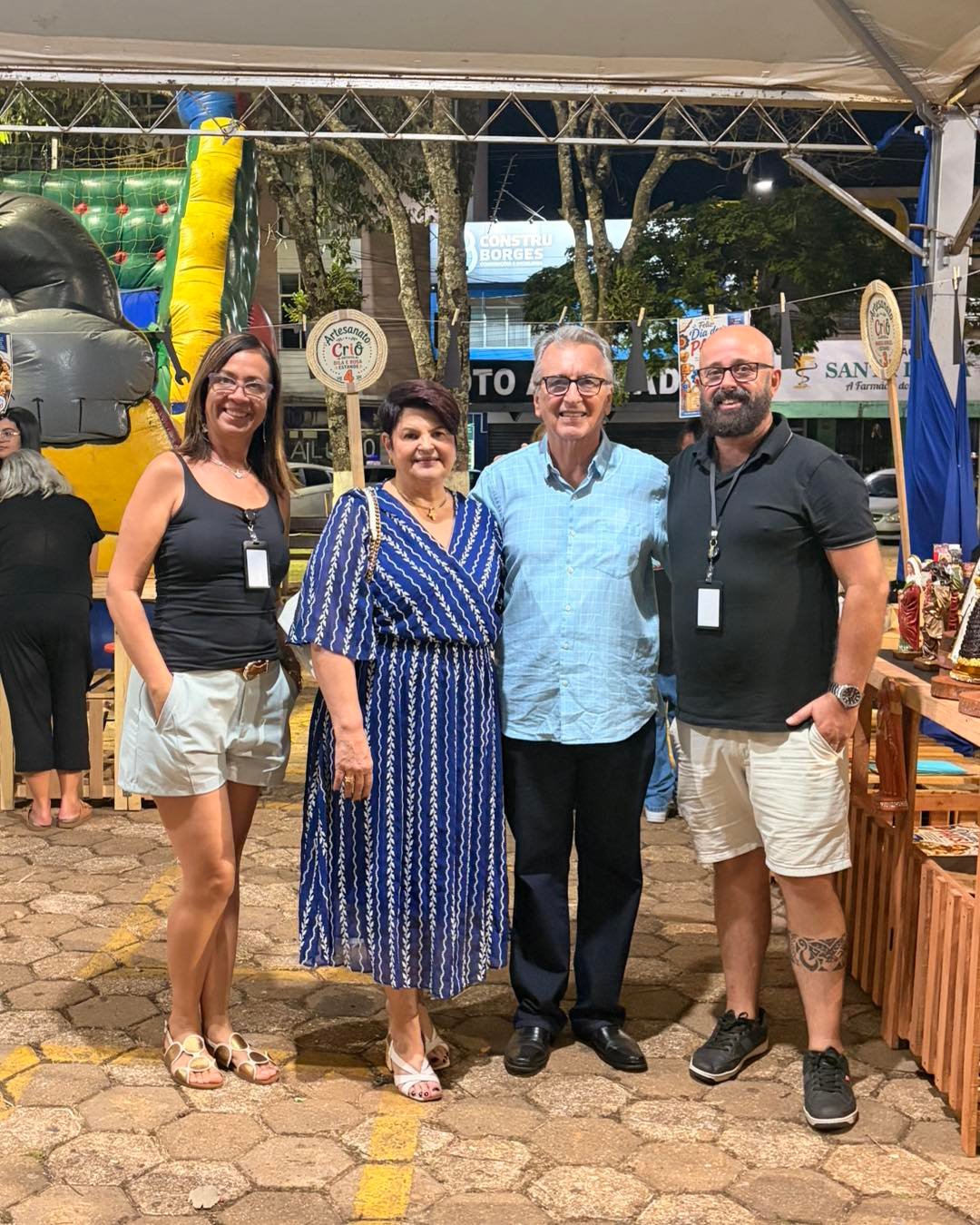 Movimento de visitantes na feira de artesanato em Patrocínio