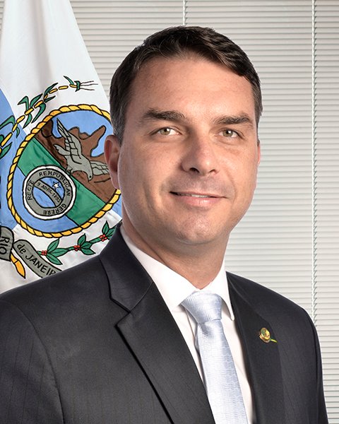 Senador Flávio Bolsonaro, testado em pesquisas contra Lula e Flávio Bolsonaro para o 2º turno de 2026