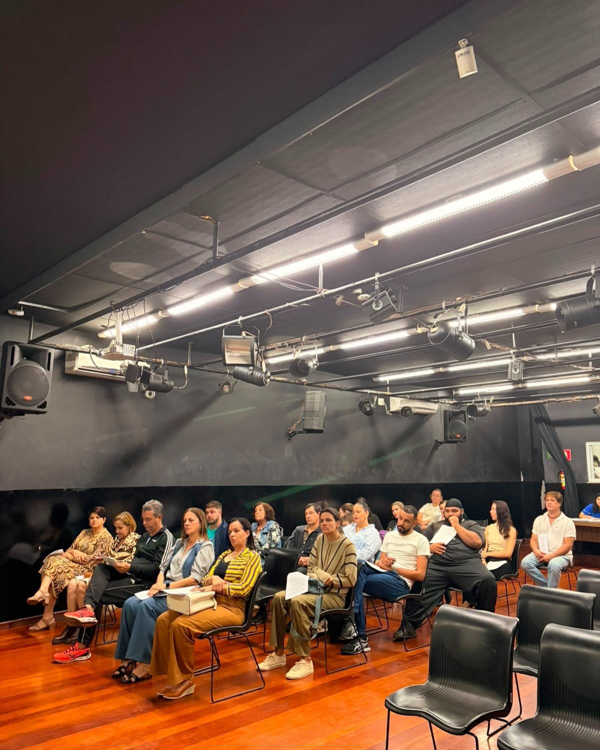 Plateia acompanha a assembleia de constituição do Grupo Gestor do CEU