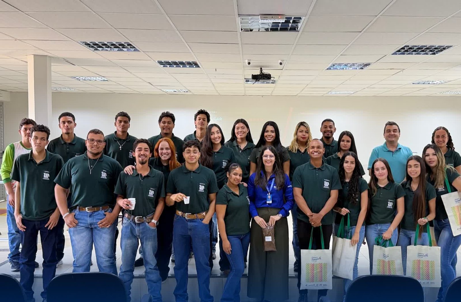 Estudantes do curso técnico em Agropecuária da EASFP durante palestra sobre postura profissional em Patrocínio