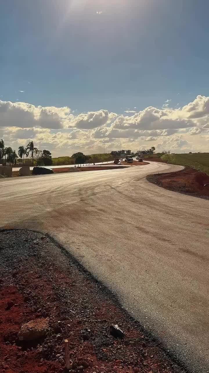 vista aérea do Trevo do Enxó em obras na MG-230, em Patrocínio