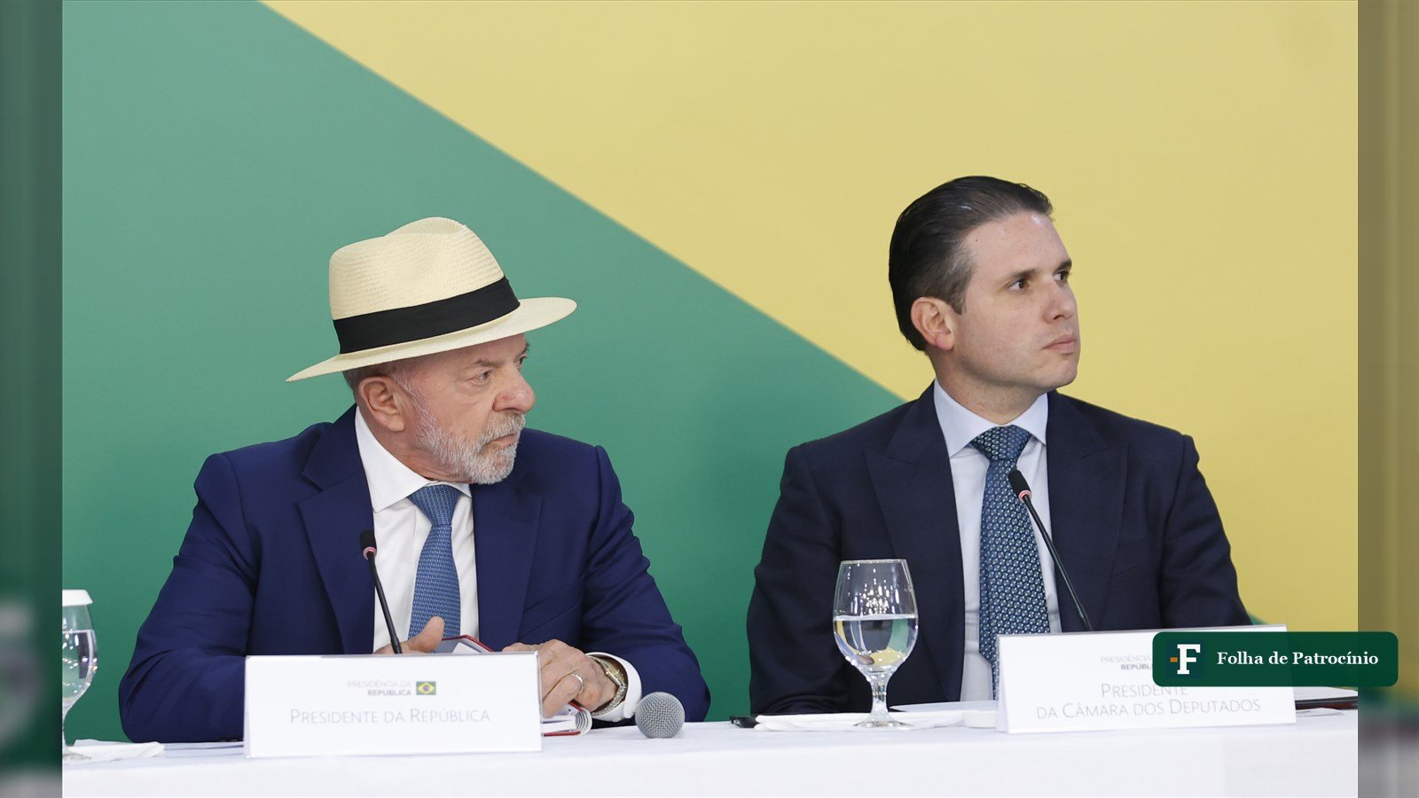 Lula e Hugo Motta lado a lado, no dia em que balanço mostra recorde de vetos derrubados no Congresso