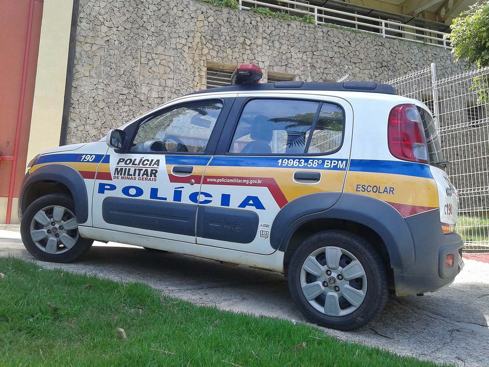 Viatura da Polícia Militar de Minas Gerais, relacionada ao caso de importunação em posto em João Pinheiro