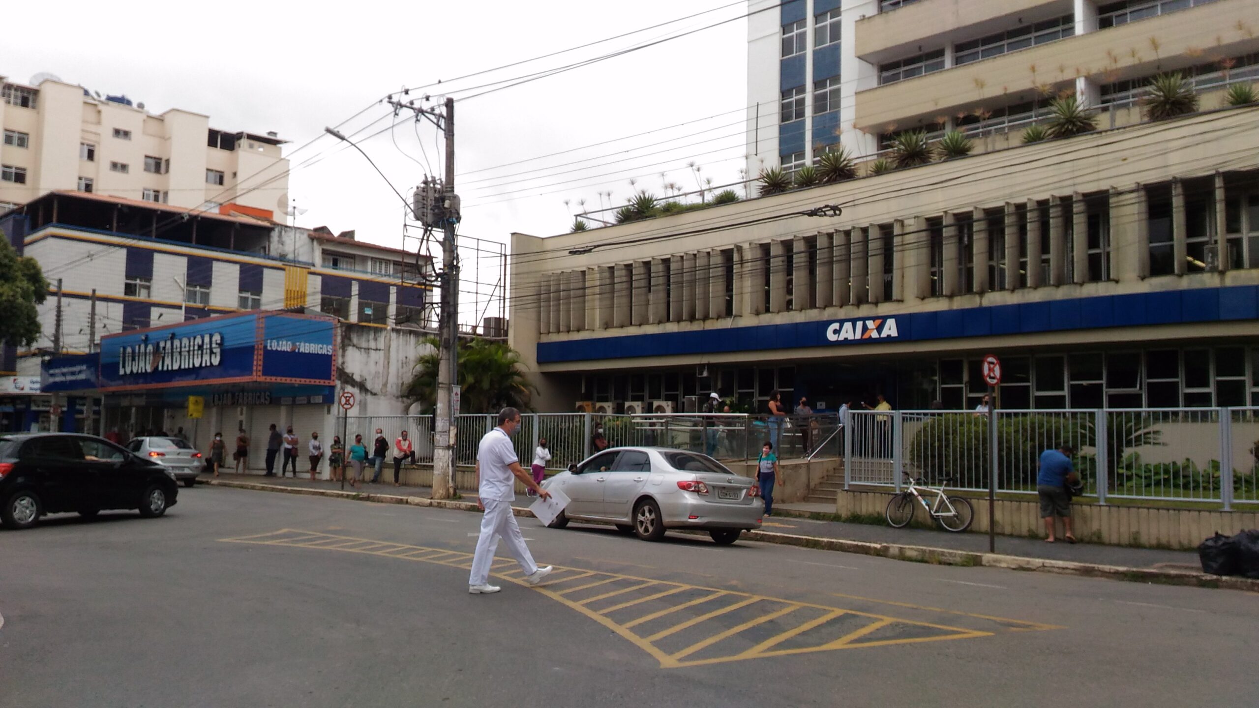 Fachada de agência da Caixa em Viçosa (MG), onde também é possível pedir os valores esquecidos do PIS/Pasep