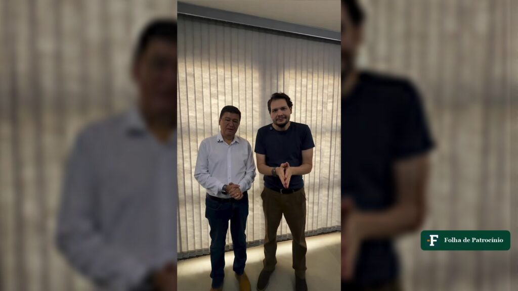 Carlos Viana em Patrocínio com o prefeito Gustavo Brasileiro, em imagem do vídeo da visita