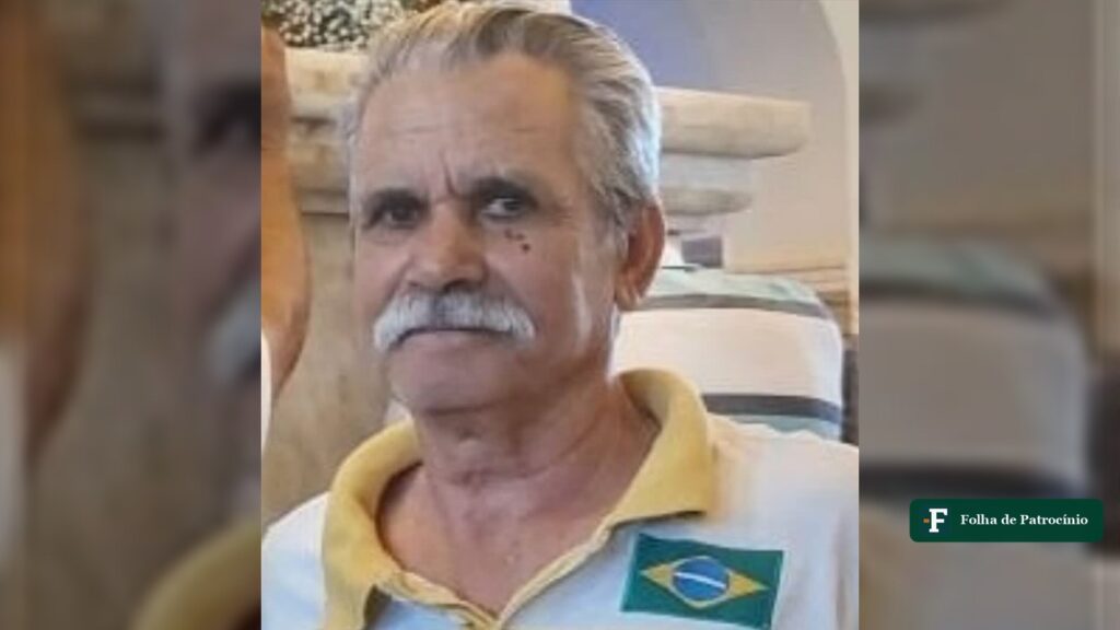 Oliveiro Nunes sorrindo em foto de família