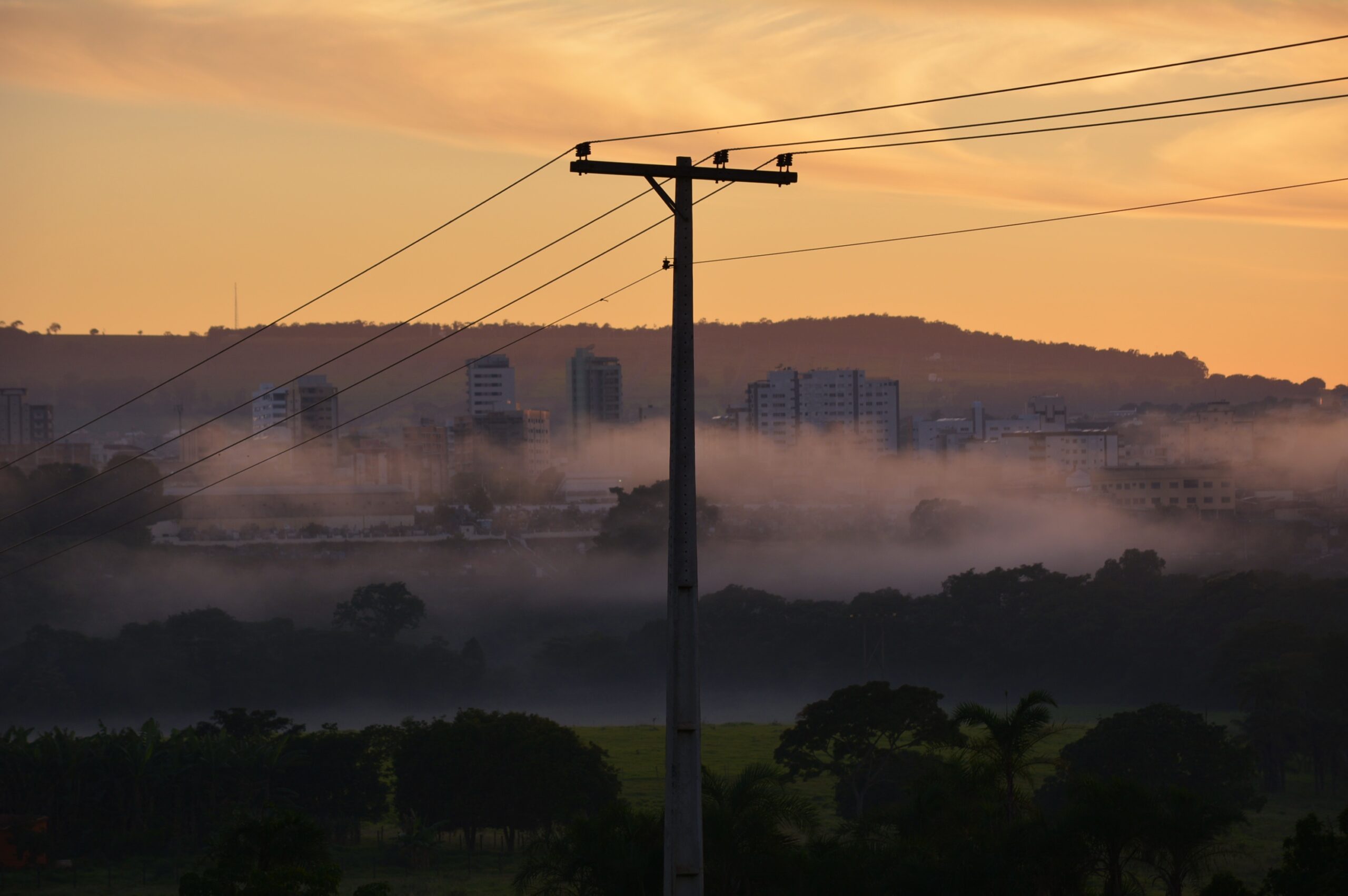 Vista de Patos de Minas ao amanhecer, cidade do resgate na BR-365