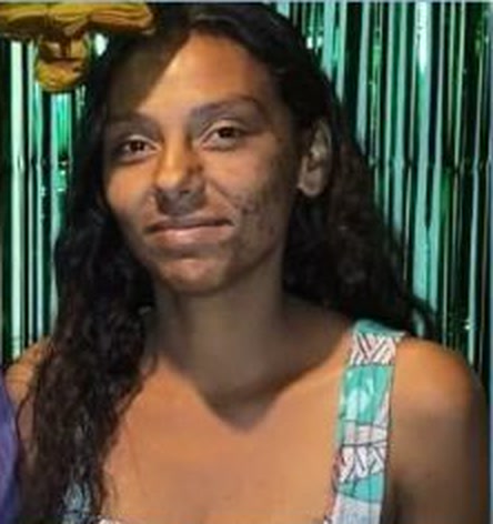 Andressa de Fátima Ramos Reis de cabelos longos e soltos, em foto divulgada pela família