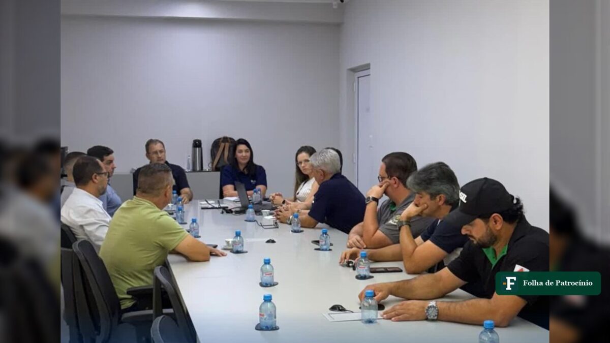 Cartão FaceCard: reunião junta supermercados, ACIP/CDL e Prefeitura em Patrocínio