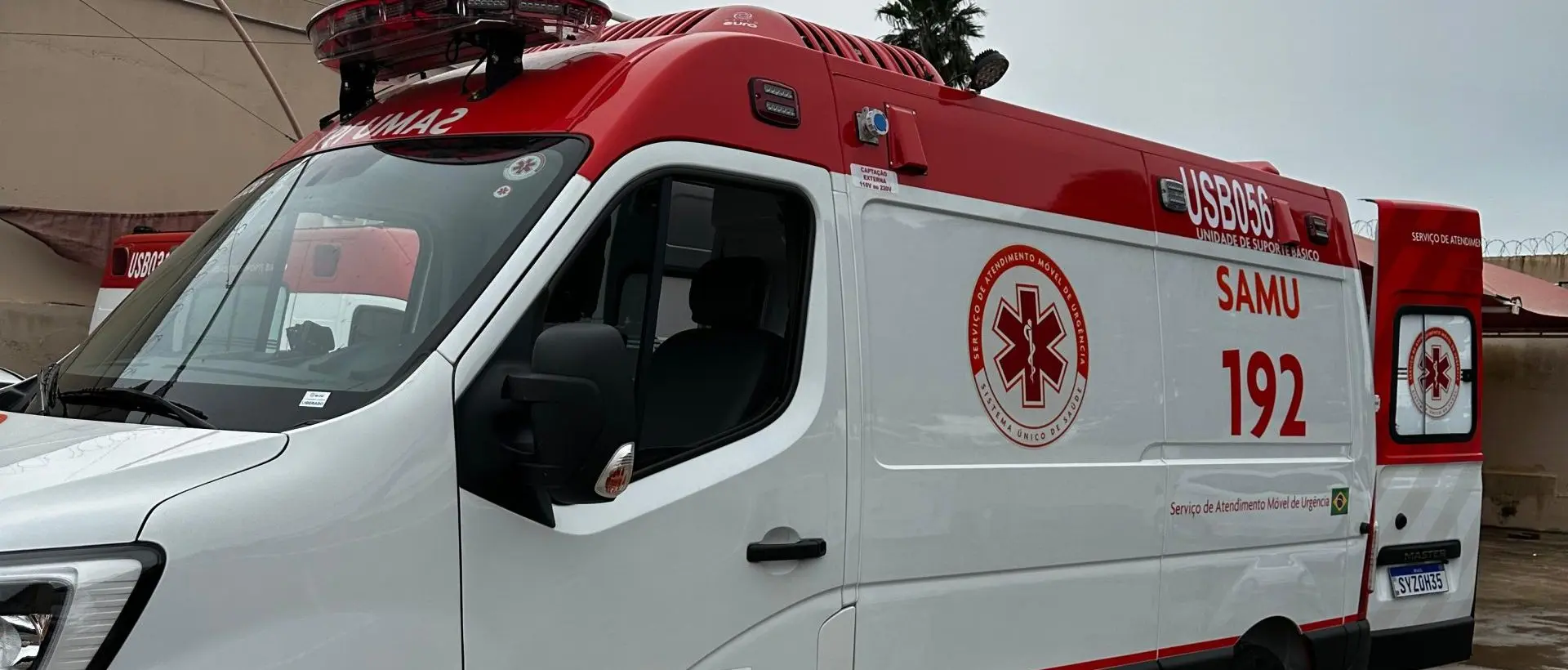 Ambulância do Samu em Patrocínio, que atende ocorrências como o acidente de moto em Patrocínio