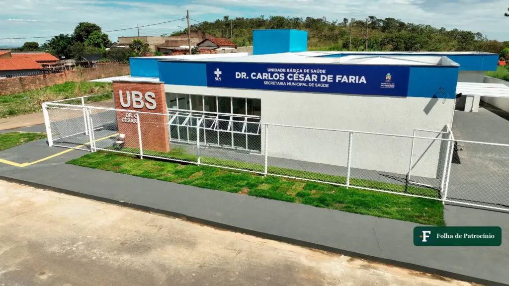 Fachada da UBS do bairro Congonhas, em Patrocínio, onde a Prefeitura constrói o complexo esportivo