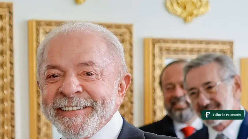 Lula sorrindo em encontro oficial, na semana em que o debate da Globo foi confirmado para sexta