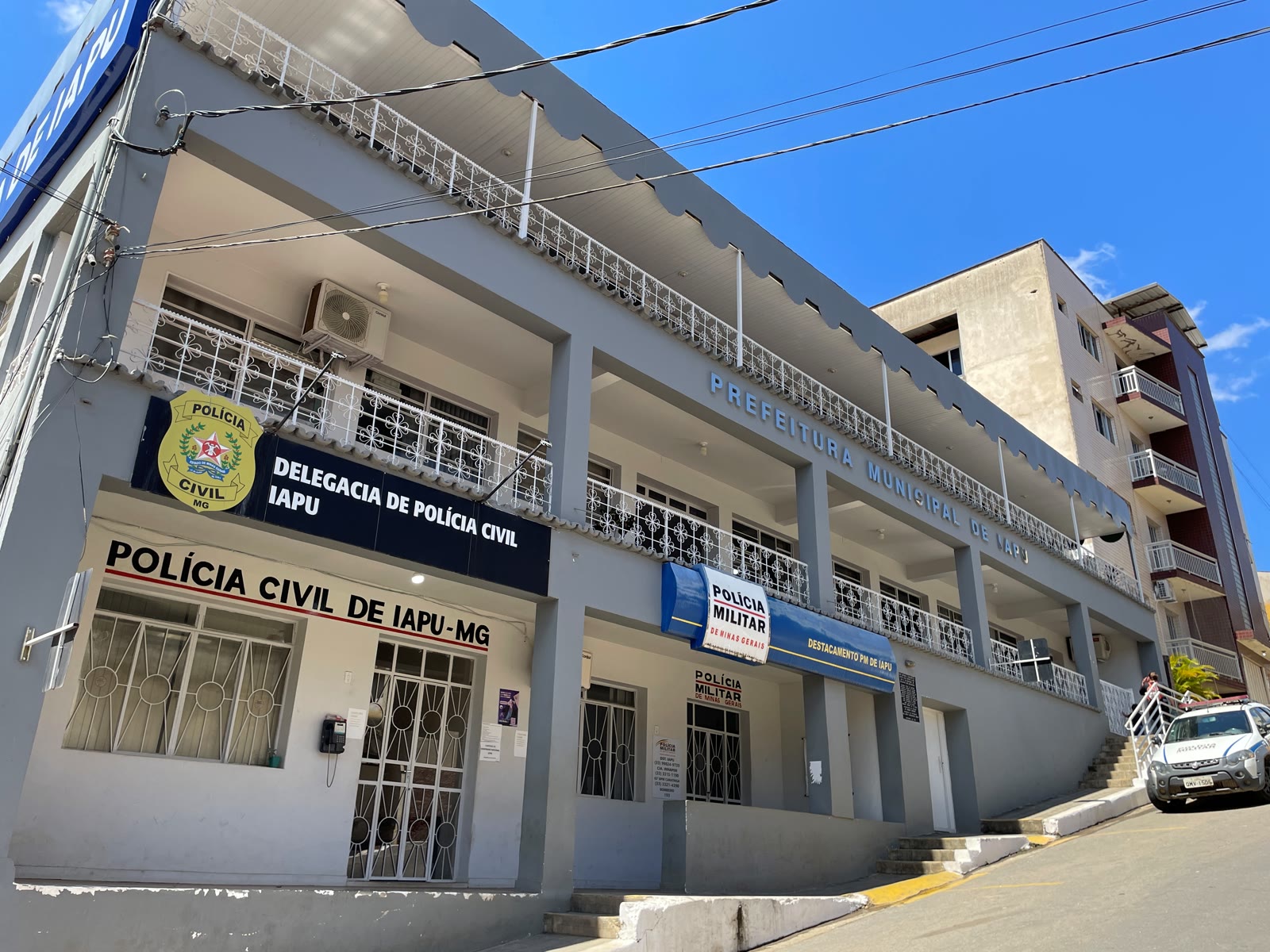 Delegacia de Polícia Civil e destacamento da PM em prédio de Iapu (MG), imagem ilustrativa sobre o padrasto denunciado