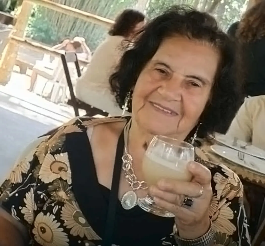 Elisa Constantina Andrade, aos 86 anos, em foto divulgada com a nota de falecimento