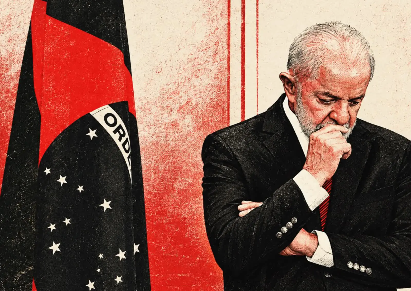 Lula de braços cruzados ao lado da bandeira do Brasil, na véspera do veredito sobre a era Lula