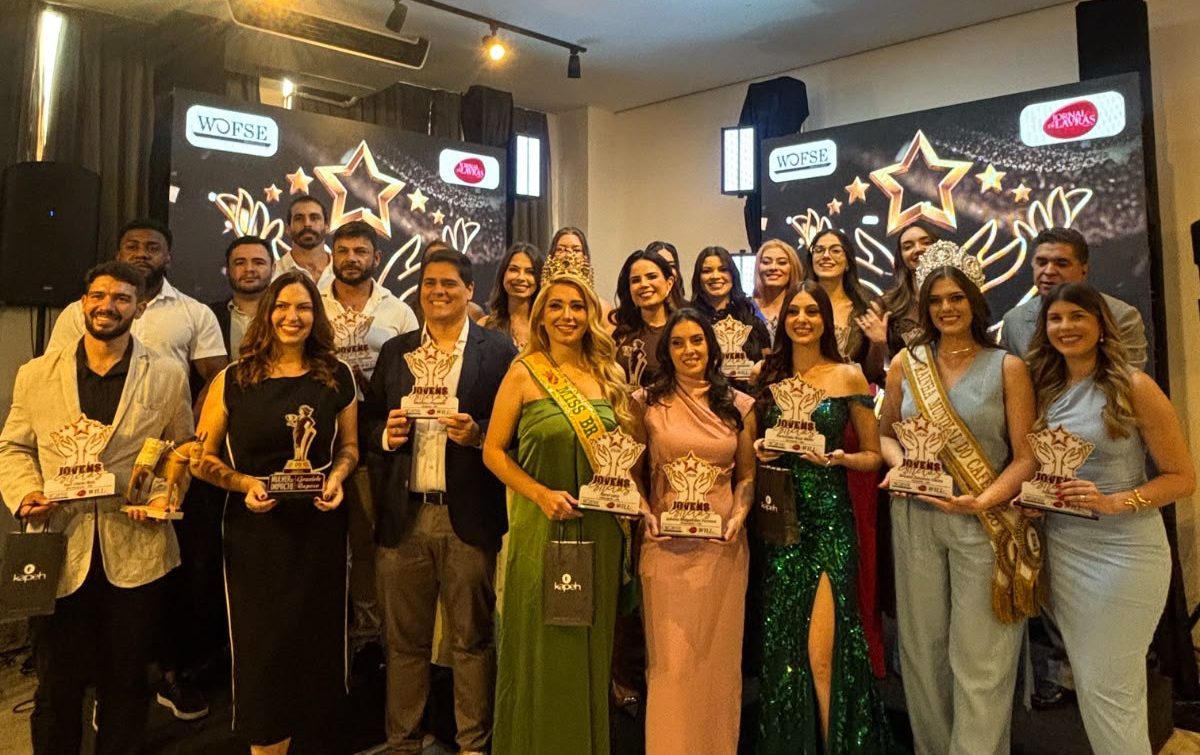 Homenageados com os troféus do Troféu Jovens Estrelas 2026, em Varginha