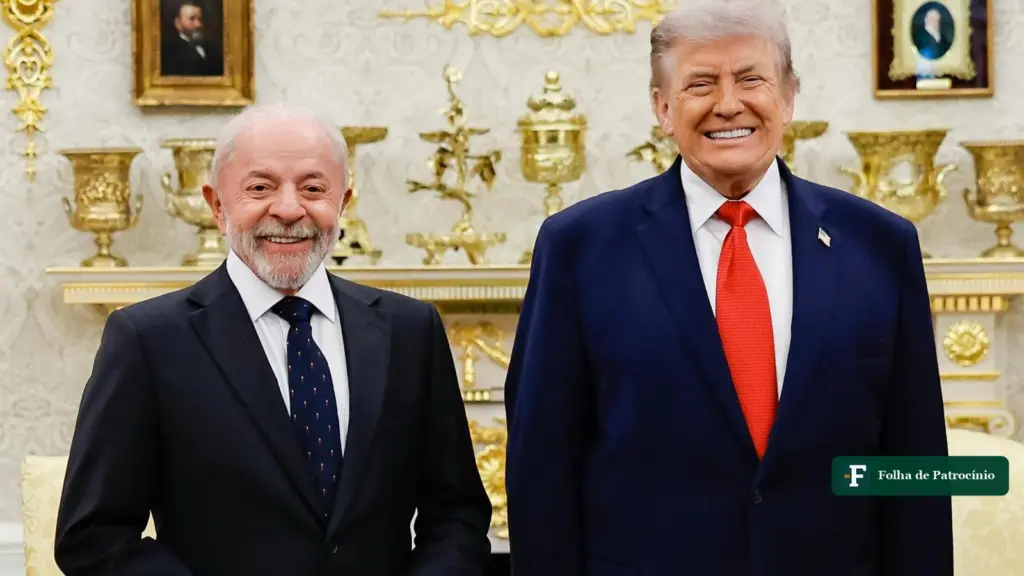 Lula e Trump sorrindo lado a lado em encontro oficial, na cobertura da sabatina da Globo