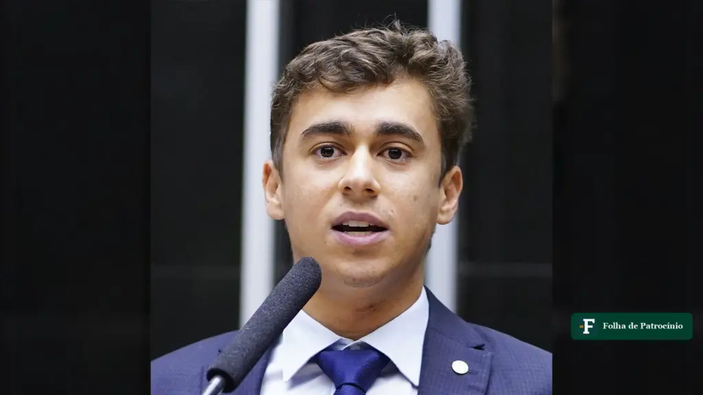 Nikolas Ferreira discursa na Câmara dos Deputados, em foto de arquivo