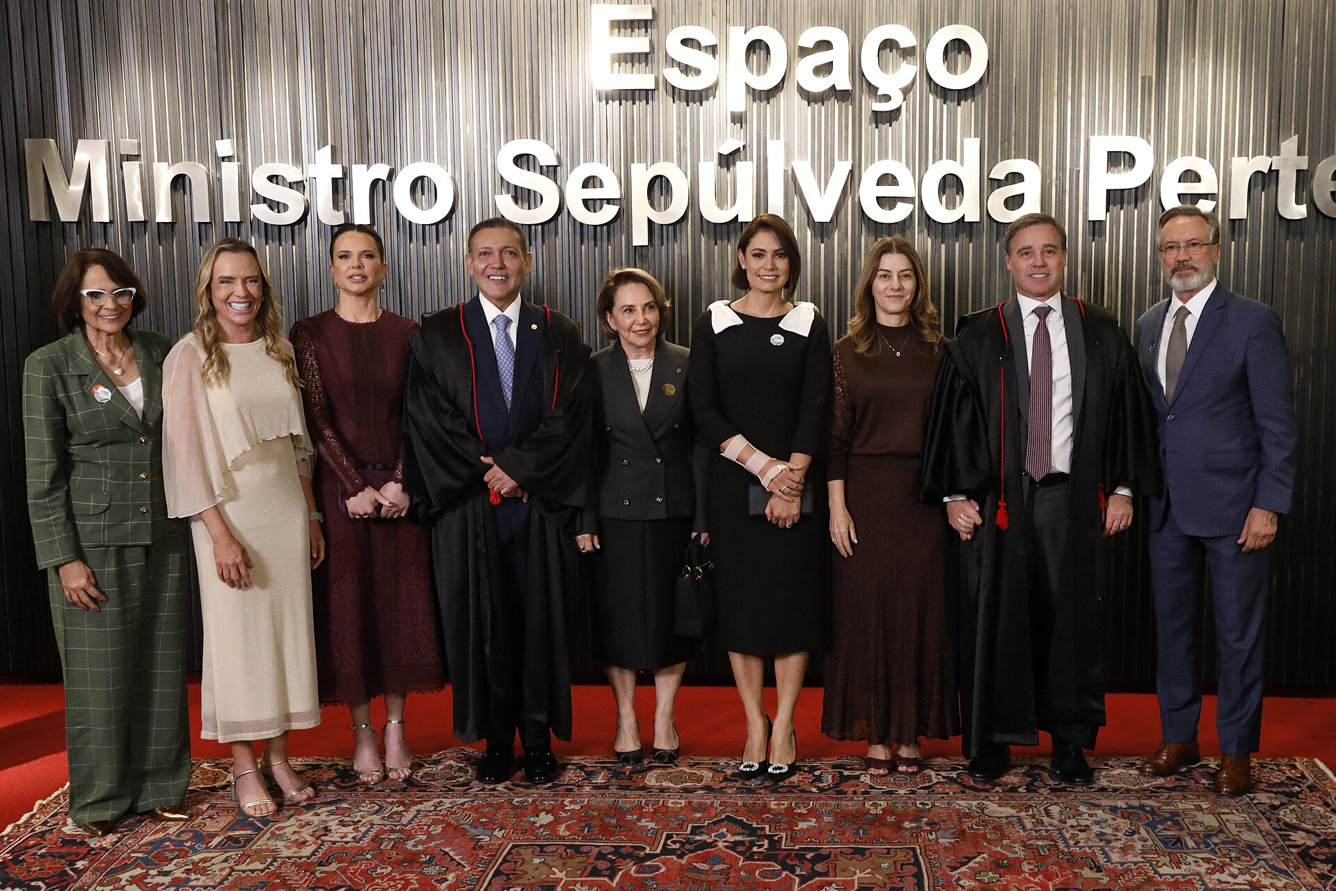 Michelle e Bia Kicis: a ex-primeira-dama na posse do ministro Nunes Marques na presidência do TSE