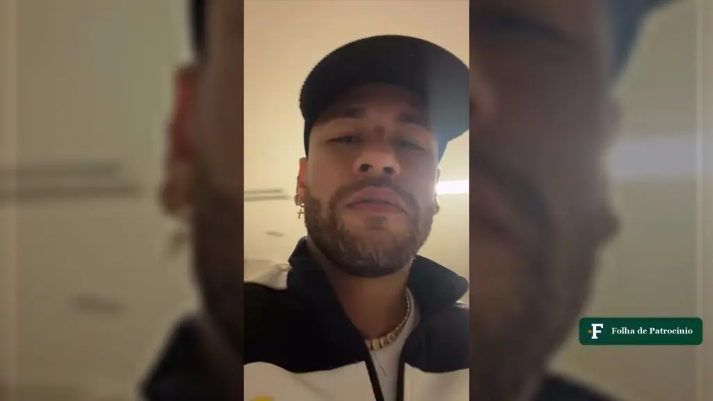 Neymar e Nestor: Neymar grava stories de boné e agasalho do Santos depois da expulsão