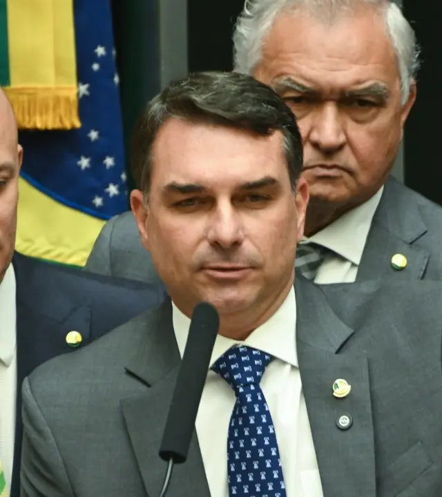 Senador Flávio Bolsonaro, que tem 51,2% na nova pesquisa Ipespe do segundo turno