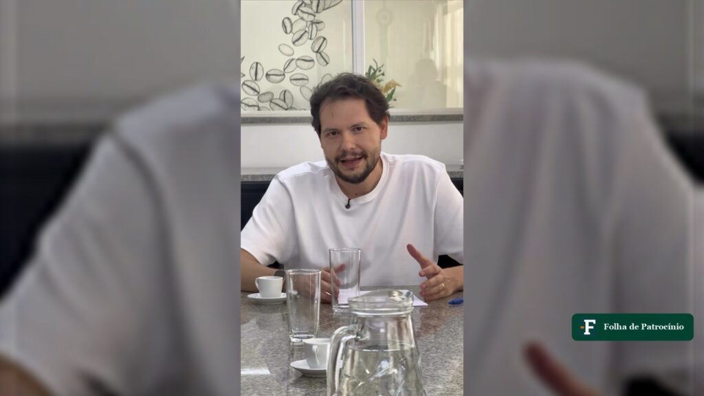 Prefeito Gustavo Brasileiro fala sobre os Parques Girassol em Patrocínio na assinatura da ordem de serviço