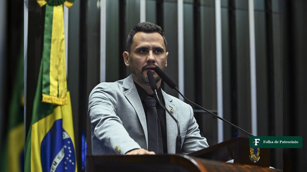 Cleitinho Azevedo discursa na tribuna do Senado, em foto de arquivo usada na parcial em Minas