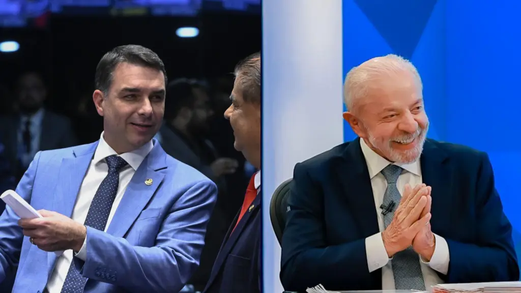 Flávio Bolsonaro sorrindo no plenário do Senado e Lula sorrindo em estúdio de TV, lado a lado