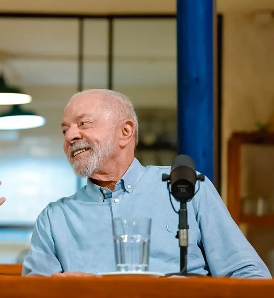 Lula em transmissão ao vivo, dias antes de a torcida do Cruzeiro cantar contra ele