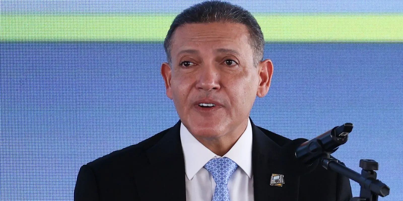 Kassio Nunes Marques fala em entrevista coletiva na sede do TSE no dia das urnas desligadas às 17h
