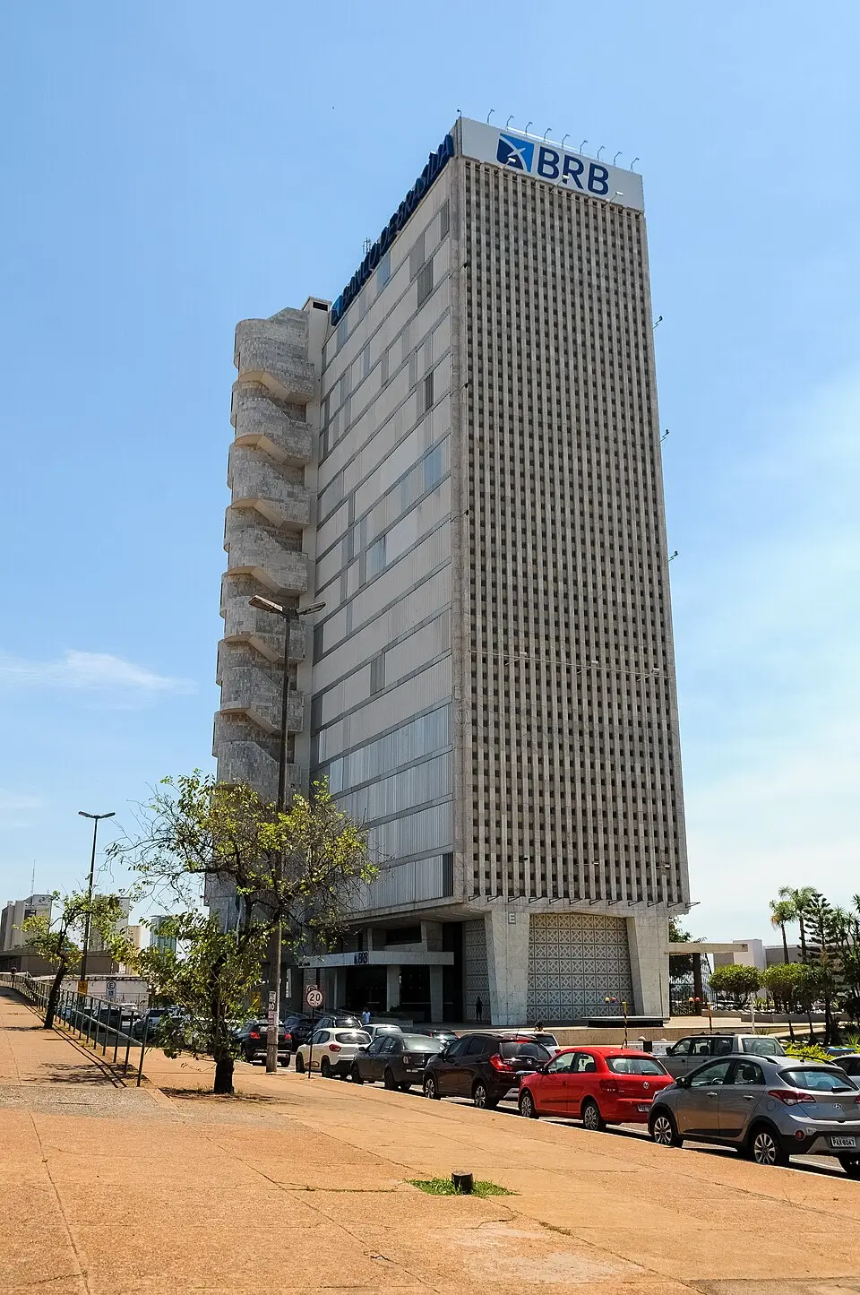 Edifício-sede do BRB em Brasília, banco citado no caso Vorcaro indiciado pela PF