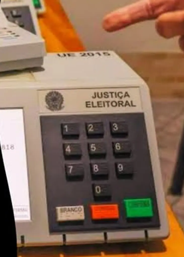 Votos após as 17h: teclado de uma urna eletrônica da Justiça Eleitoral